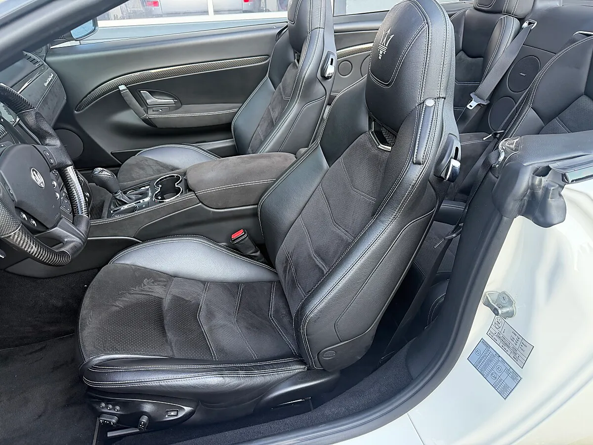 Maserati Gran Cabrio 4.7 V8 MC Carbon! – Bild 10