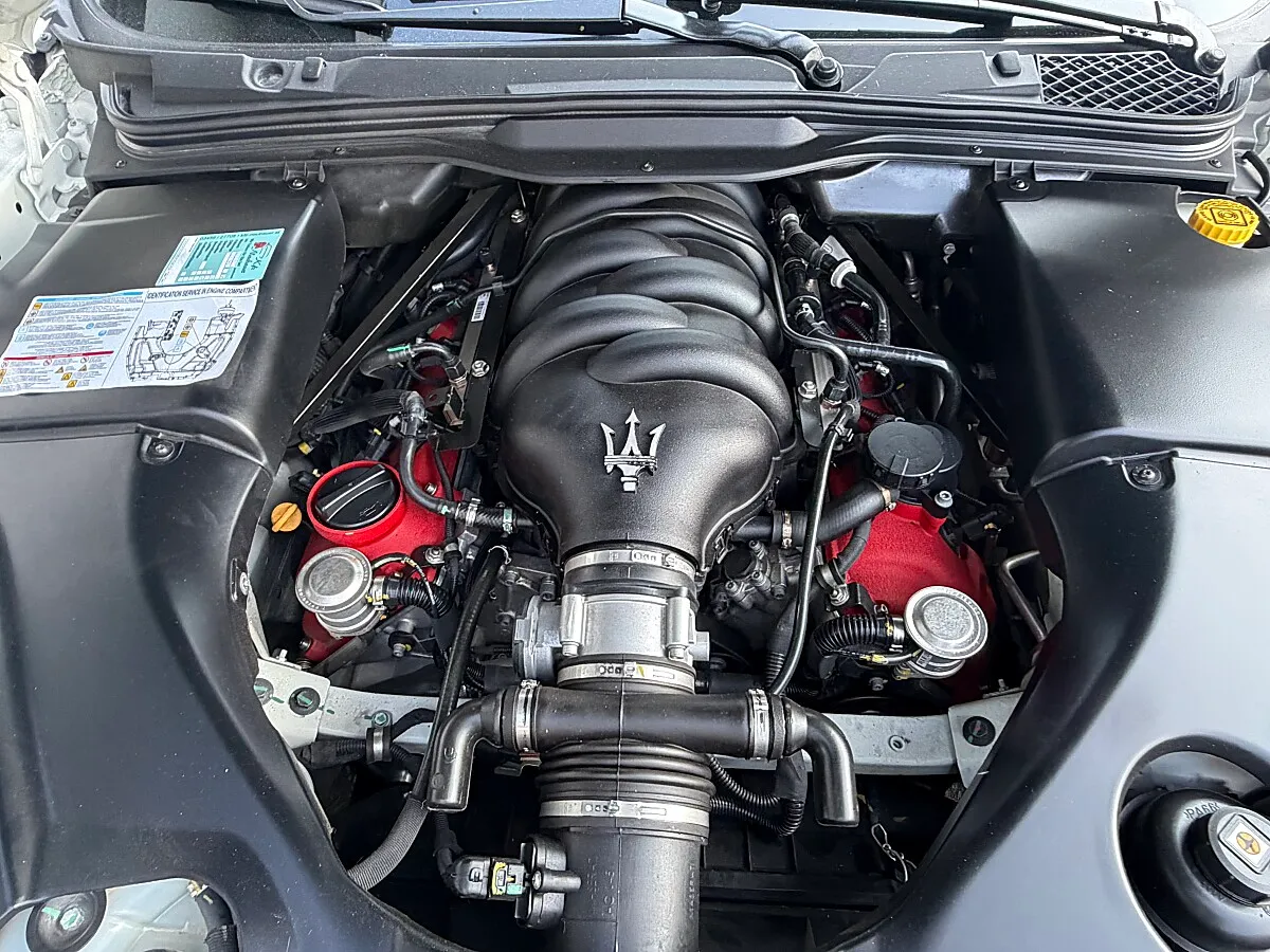 Maserati Gran Cabrio 4.7 V8 MC Carbon! – Bild 15