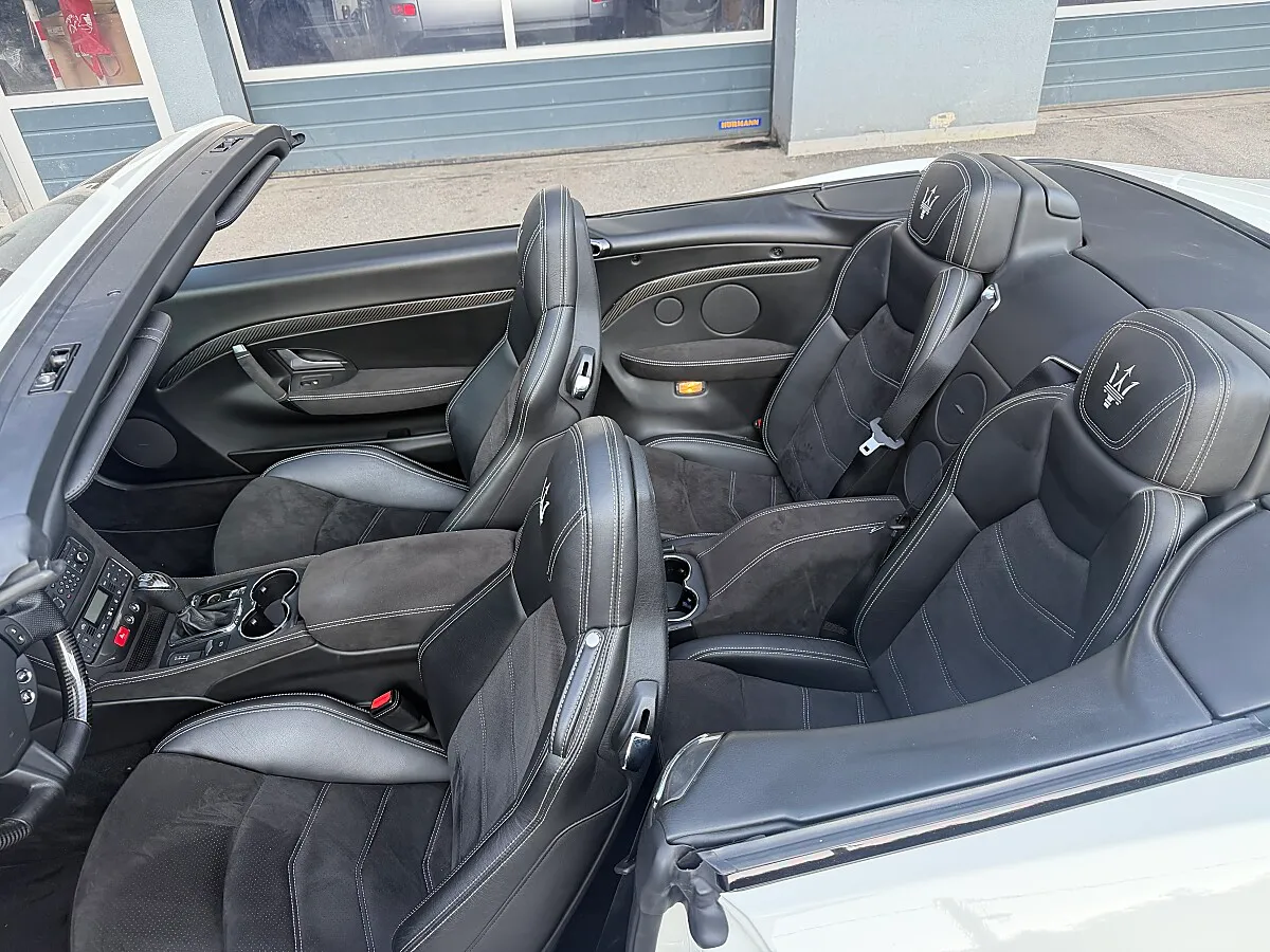 Maserati Gran Cabrio 4.7 V8 MC Carbon! – Bild 12