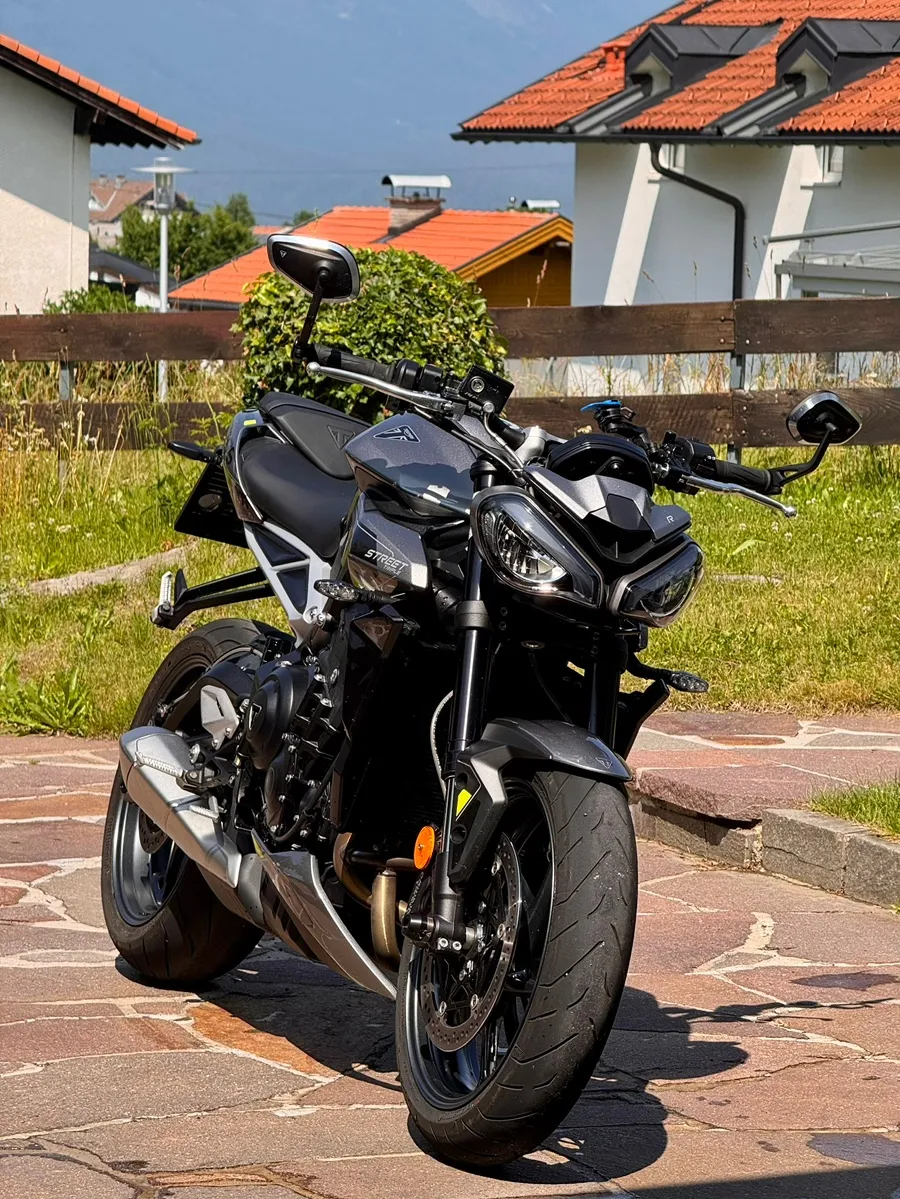 Triumph Street Triple