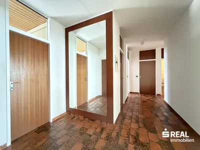 4-Zimmer-Wohnung kaufen in Linz – 114 m², € 230.000 – Bild 9 von 16