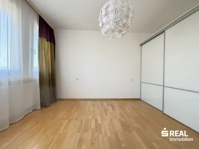 4-Zimmer-Wohnung kaufen in Linz – 114 m², € 230.000 – Bild 6 von 16