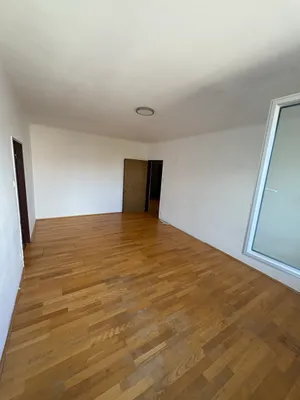 4-Zimmer-Immobilie mieten in Amstetten – 118 m², € 1.200 – Bild 11 von 12
