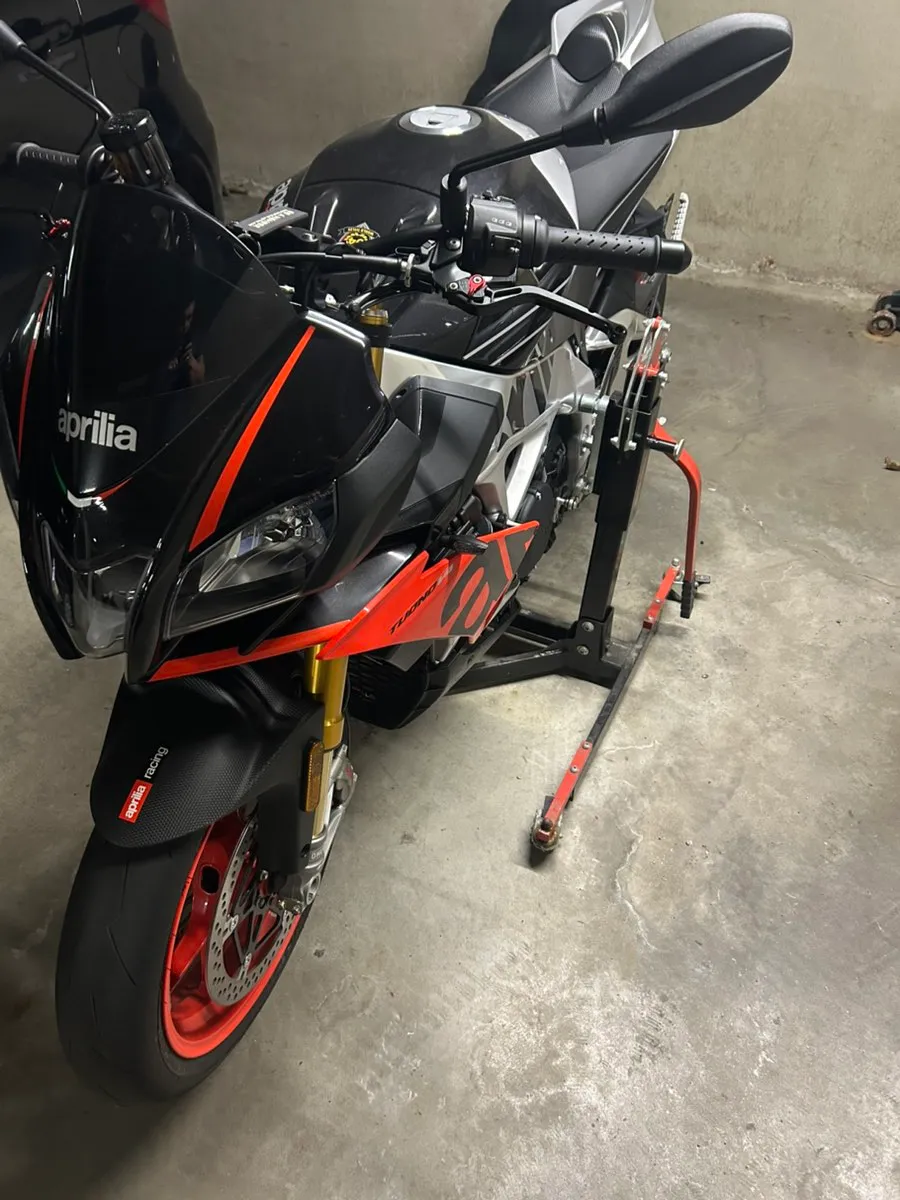 Aprilia Tuono