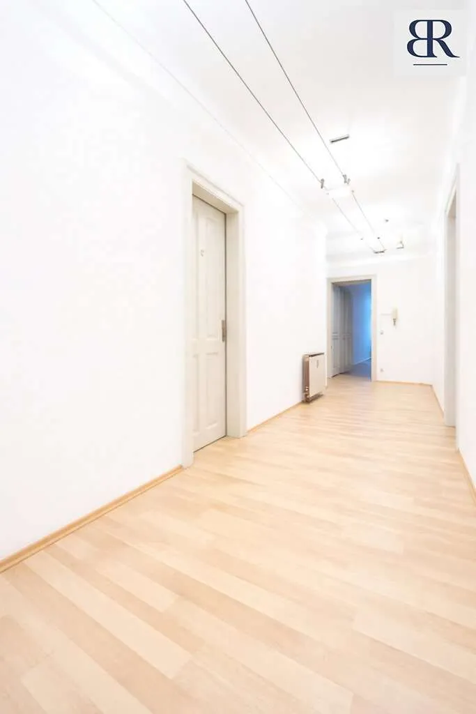 Das Büro am Platz - "Ein Platz. Ein Stil. Ein Statement" - Widok 3