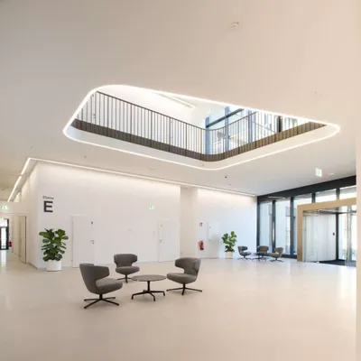 Gewerbeimmobilie mieten in Wien – 347 m², € 7.465