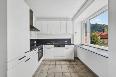 2-Zimmer-Wohnung mieten in Kufstein – 77,33 m², € 1.250 – Bild 2 von 12