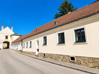 7-Zimmer-Immobilie kaufen in Hollabrunn – 144 m², € 350.000 – Bild 2 von 34