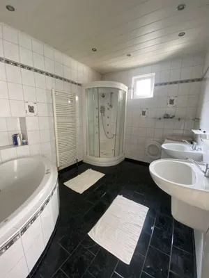 6-Zimmer-Haus mieten in Neusiedl am See – 150 m², € 1.550 – Bild 8 von 10