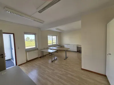 Gewerbeimmobilie mieten in Braunau am Inn – 265 m², € 4.200 – Bild 5 von 14