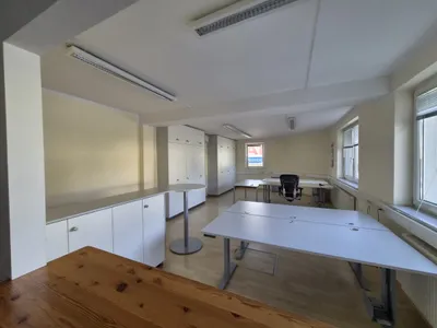 Gewerbeimmobilie mieten in Braunau am Inn – 265 m², € 4.200 – Bild 8 von 14