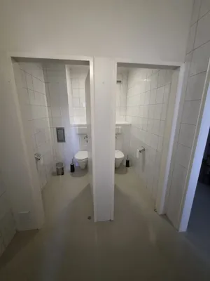 Gewerbeimmobilie mieten in Braunau am Inn – 265 m², € 4.200 – Bild 12 von 14