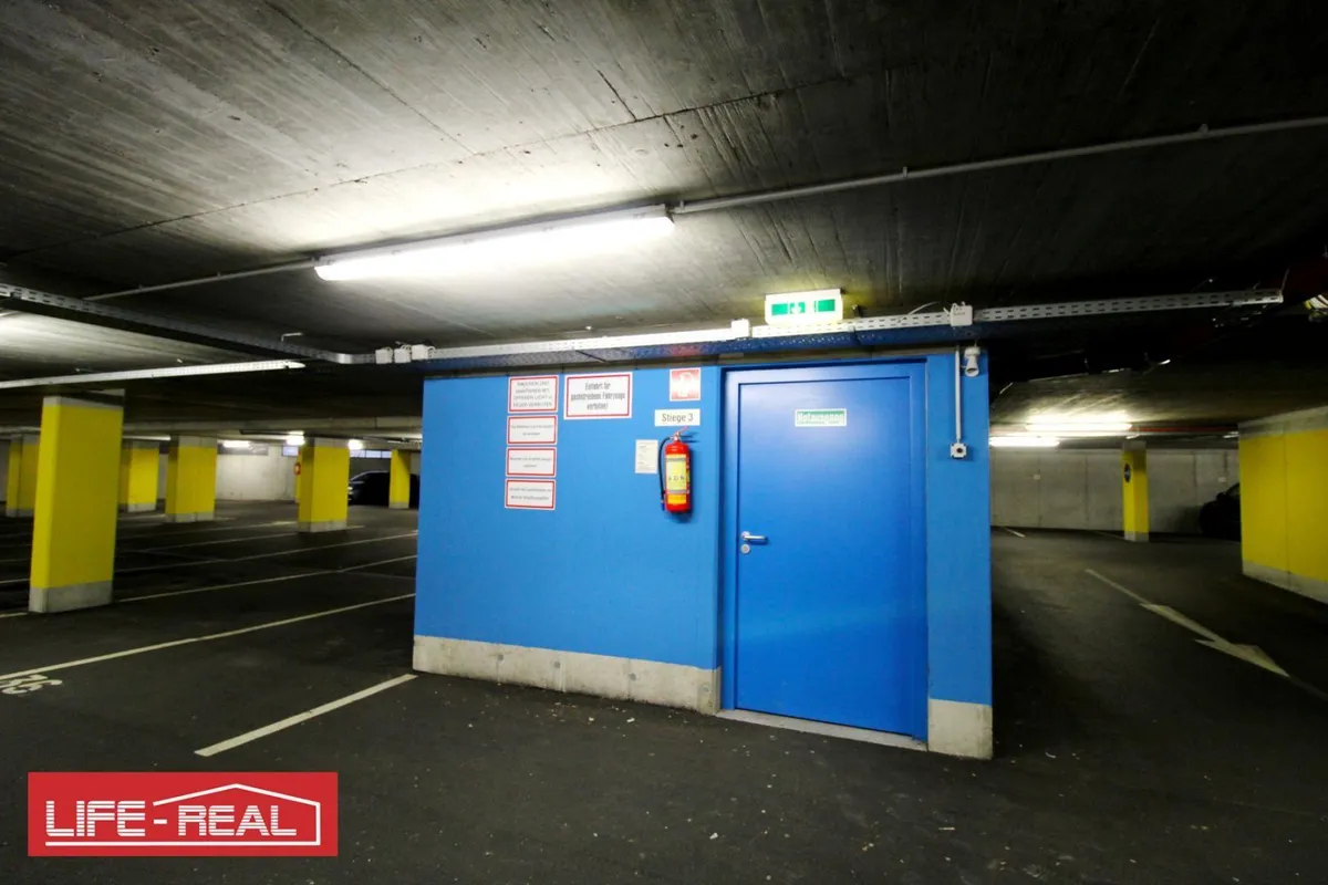 Parkplatz in moderner Tiefgarage, auch als Anlage bestens geeignet, mehrere Parkplätze zum Kauf - View 3