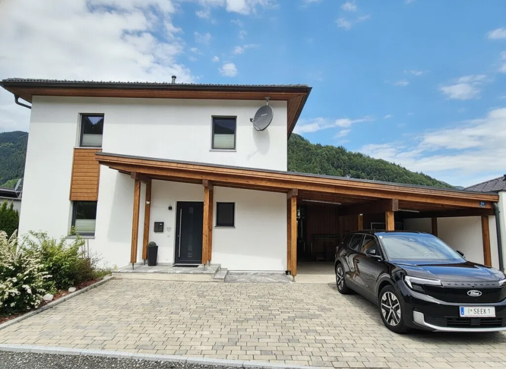Top-Gelegenheit ! Charmantes neuwertiges Einfamilienhaus nahe Dorfzentrum. - Ansicht 2