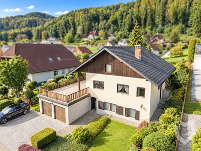 6-Zimmer-Haus kaufen in Gmunden – 183 m², € 920.000 – Bild 2 von 23