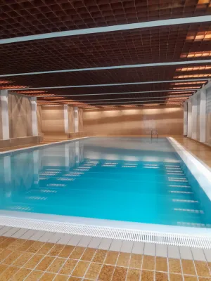 Wohnung mit Terasse und Pool – Bild 3