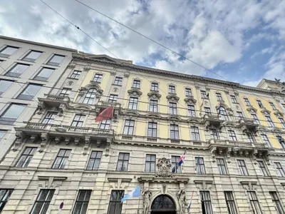 Embassy District / Prinz-Eugen Strasse