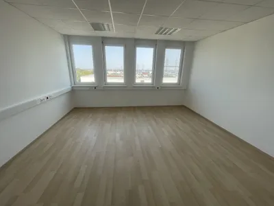 5-Zimmer-Gewerbeimmobilie mieten in Mödling – 152 m², € 1.945 – Bild 6 von 9