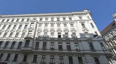 Gewerbeimmobilie mieten in Wien – 238 m², € 18