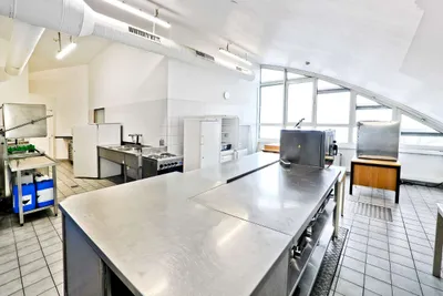 Gewerbeimmobilie mieten in Wien – 5 000 m², € 9 – Bild 11 von 24