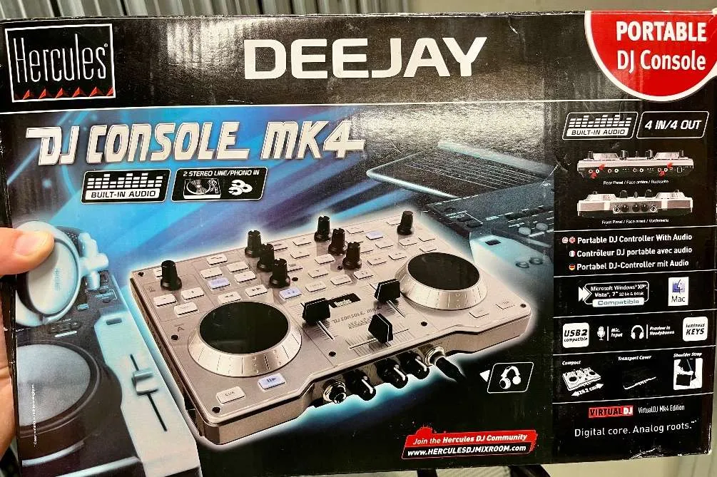 DJ CONSOLE MK4 von Hercules