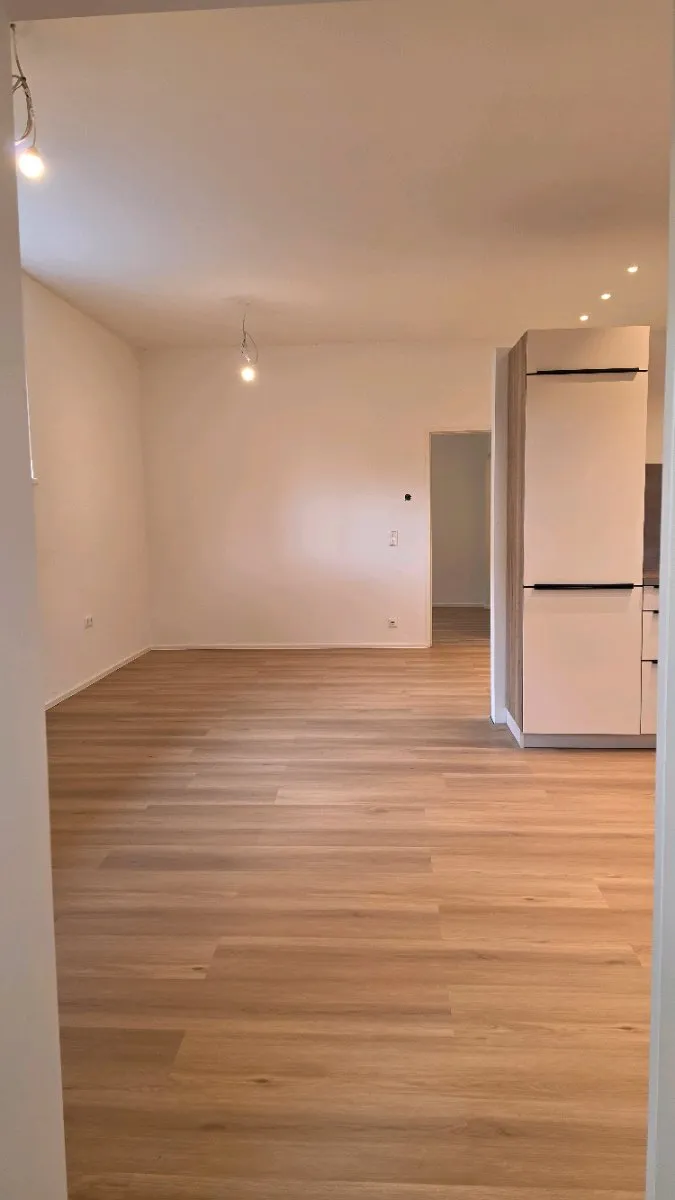Erdgeschosswohnung in Hanglage - Ansicht 3