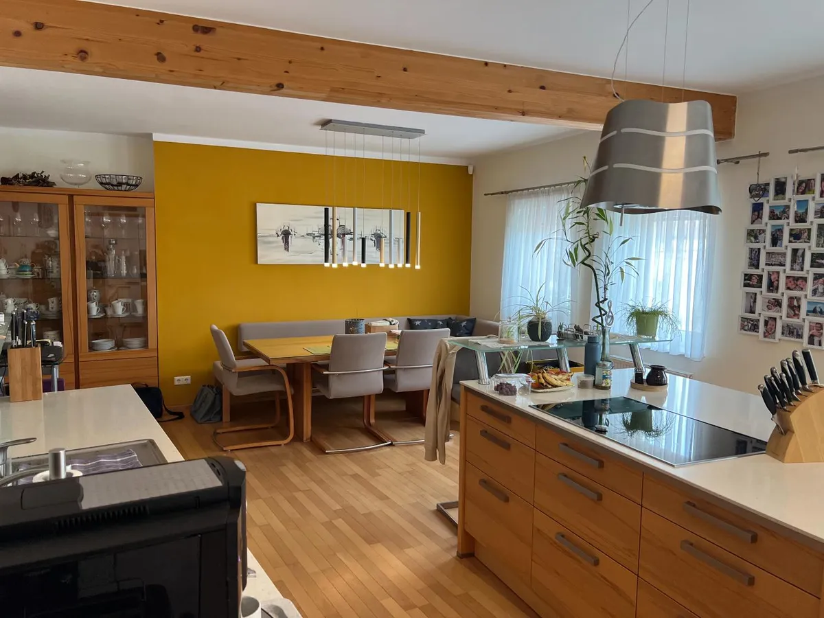 Exquisites, generalsaniertes Familienhaus mit hochwertigster Ausstattung in sonniger Zentrumslage mit Nebengebäude, Imbach