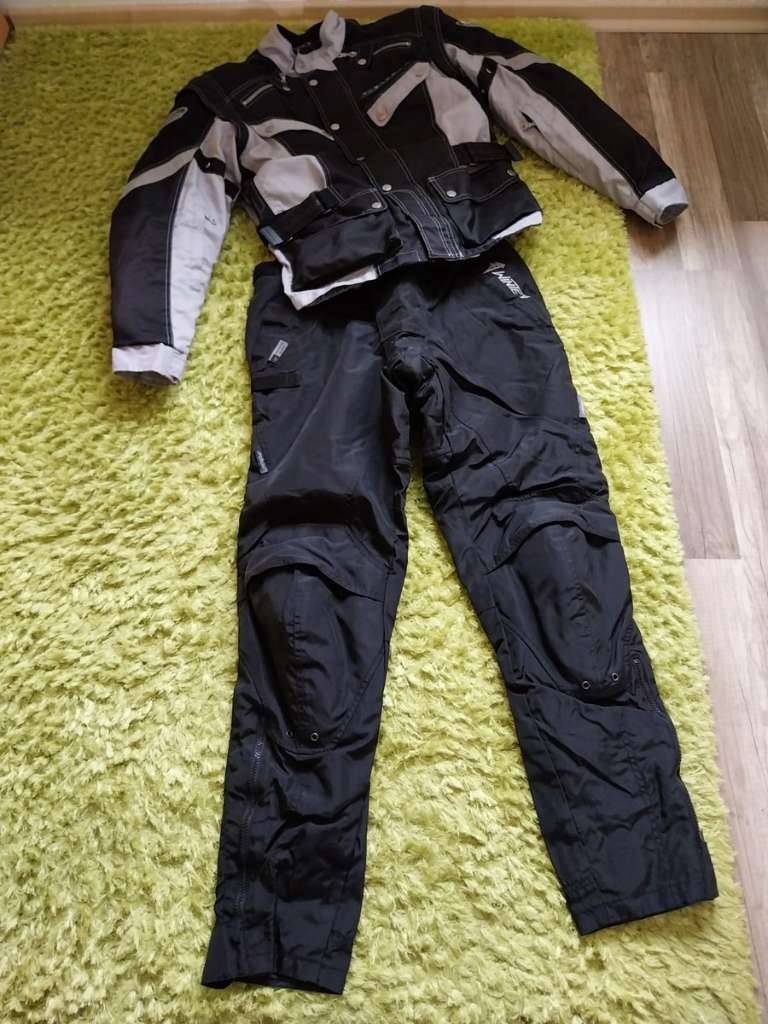 Motorradbekleidung