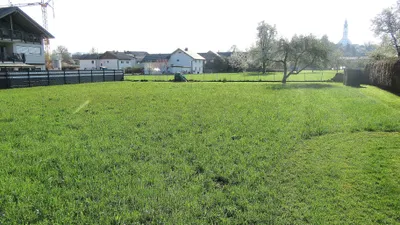 Grundstück kaufen in Braunau am Inn – 1 336 m², € 329.000 – Bild 2 von 6