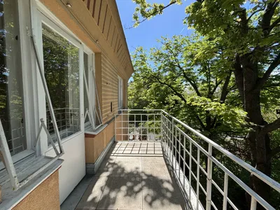 SONNIG + ALTBAU + kleine TERRASSE + Gemeinschaftsgarten + UNBEFRISTET!