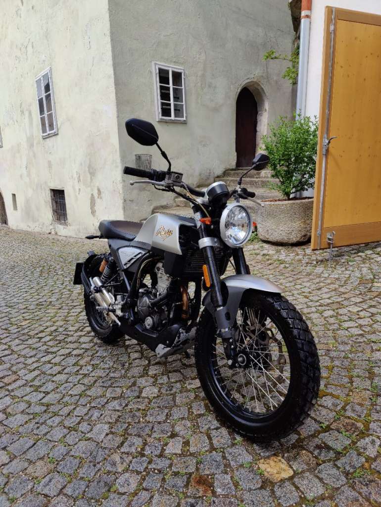 Rieju scrambler best sale