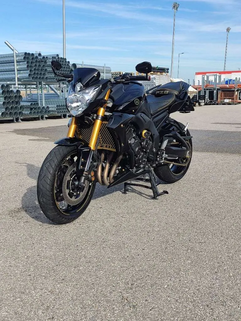 Yamaha FZ