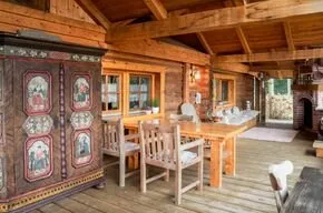 Haus kaufen in Gmunden – 200 m², € 980.000 – Bild 2 von 12