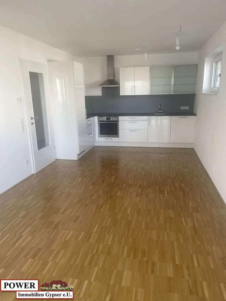 Neuwertige 3-Zimmer Wohnung mit großen Balkon & Carport! - Ansicht 3