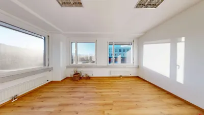 4-Zimmer-Gewerbeimmobilie mieten in Innsbruck-Land – 125 m², € 1.500 – Bild 3 von 7
