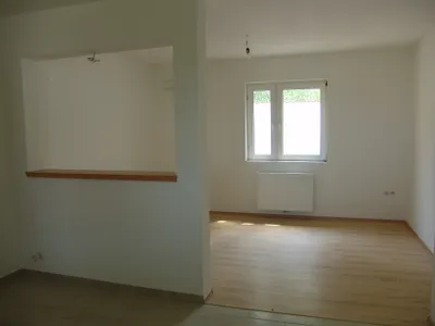 2-Zimmer-Wohnung mieten in Neunkirchen – 51 m², € 690 – Bild 4 von 7