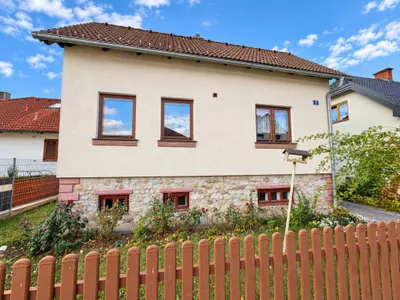 3-Zimmer-Haus kaufen in Neunkirchen – 92 m², € 199.000 – Bild 2 von 32