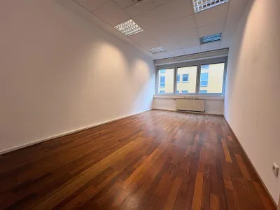 8-Zimmer-Gewerbeimmobilie mieten in Wien – 346 m², € 3.030 – Bild 7 von 23