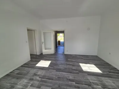 2-Zimmer-Wohnung mieten in Neunkirchen – 61,95 m², € 651 – Bild 6 von 12