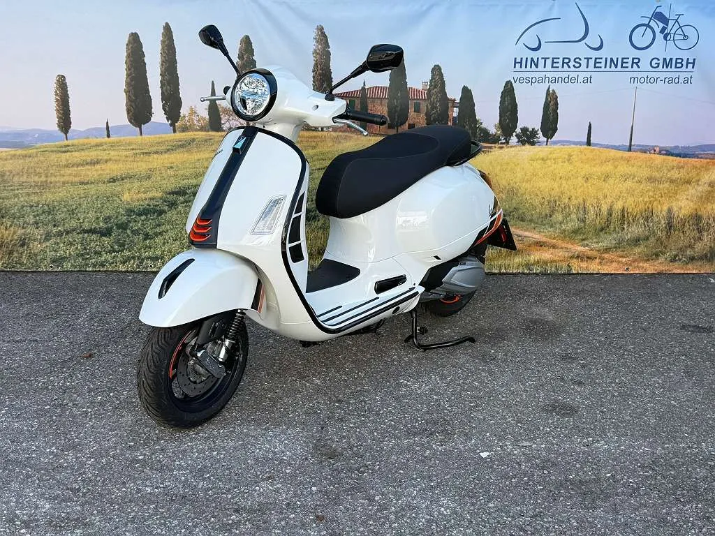Vespa GTS