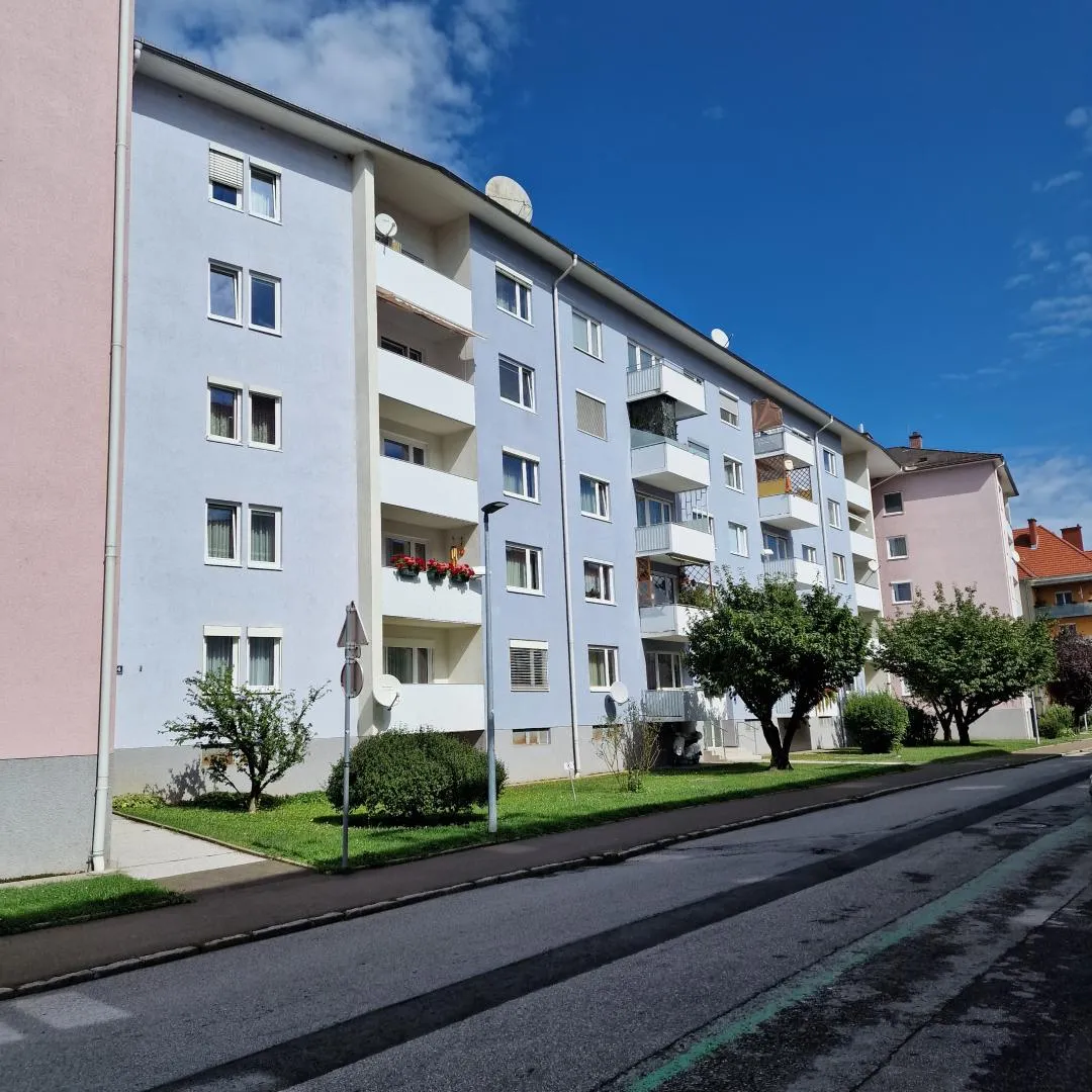 Gut aufgeteilte 4-Zimmer-Wohnung mit Balkon; barrierefreier Zugang vorhanden! - Ansicht 2