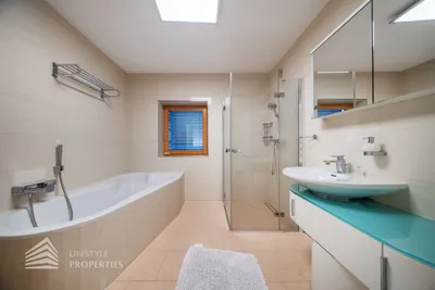 9-Zimmer-Immobilie kaufen in Wiener Neustadt – 248,34 m², € 995.000 – Bild 38 von 70