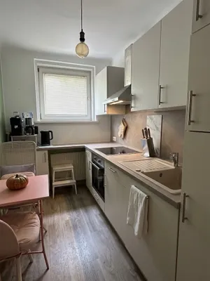 Ruhige 2-Zimmer-Gemeindewohnung in 1190 Wien zur Direktvergabe | Grünblick | 50,7 m² – Bild 3