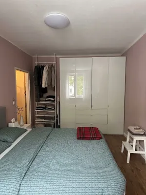 Ruhige 2-Zimmer-Gemeindewohnung in 1190 Wien zur Direktvergabe | Grünblick | 50,7 m² – Bild 2