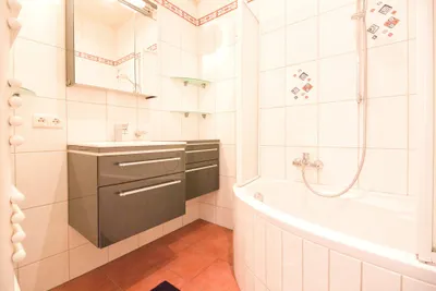 3-Zimmer-Wohnung kaufen in Baden – 111 m², € 265.000 – Bild 8 von 22