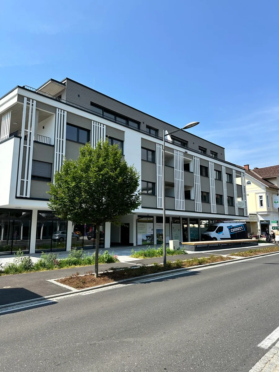 *HIGHLIGHT-Wohnung* Luxus mit südlicher Terrasse & PRIVATEM SEEZUGANG ! Exklusive Wohnträume am Wörthersee: - Widok 2