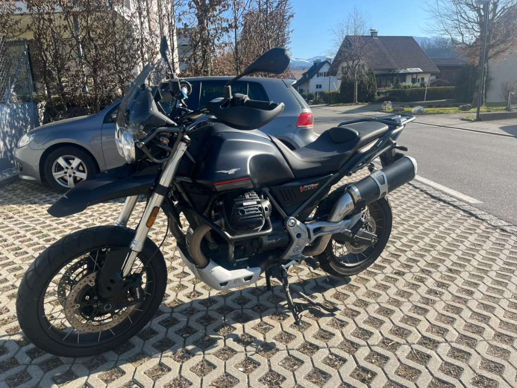 Moto Guzzi V85 TT Enduro