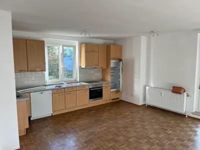 Grünlage am Stadtrand: Helle 2-Zimmerwohnung