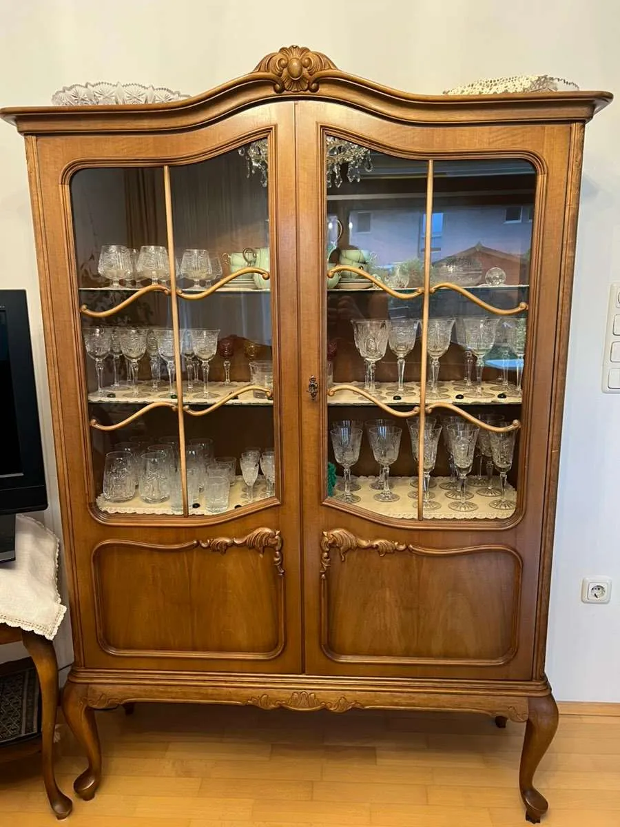 Tolle Vintage Vitrine (Chippendale), € 0,- (5020 Salzburg)