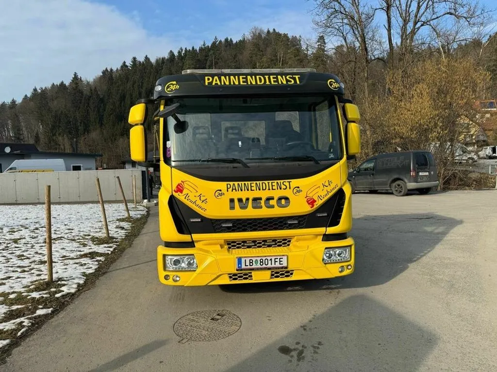 IVECO Abschleppwagen Netto €65800- Transporter / Kastenwagen – Bild 2